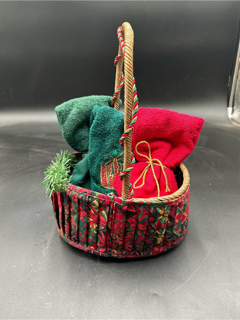 Vintage Christmas basket and finger tip towels